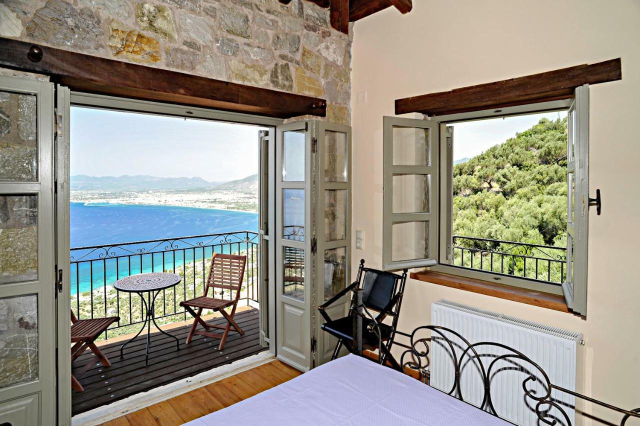 Diotima Homes Каламата Экстерьер фото